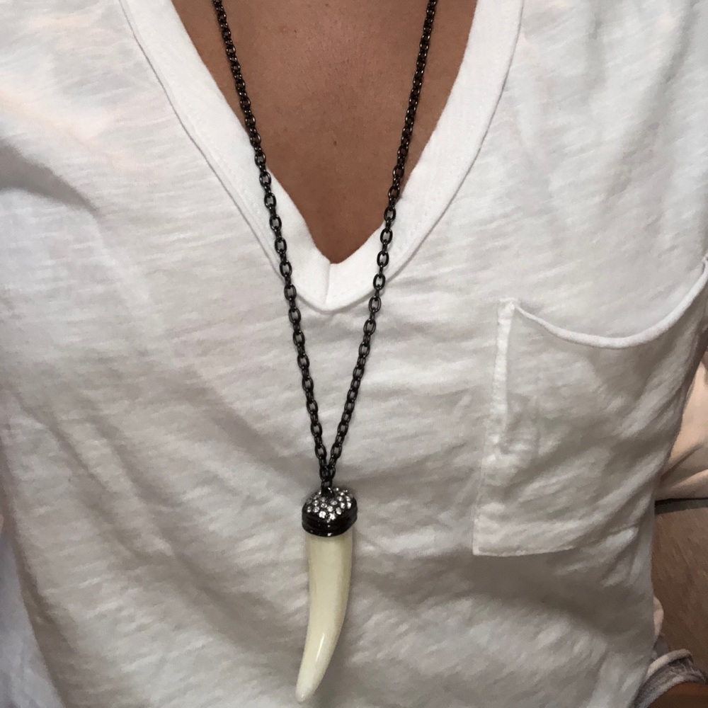 Large tooth necklace